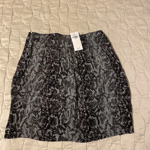 Abercrombie & Fitch skirt - Picture 2 of 4